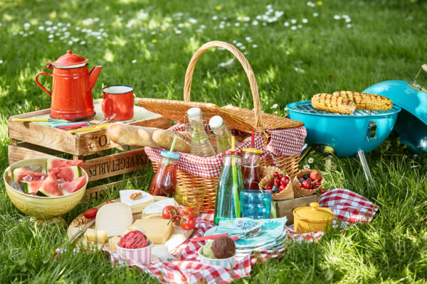 Spring Into Refreshment: The Best Ready-To-Drink & Compact Formats for the Season