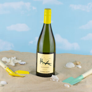 Summer Essentials: Bright Bottles & Refreshing Finds 8