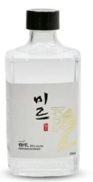 Wine and Spirit Label 2
